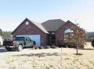 102 Oakridge Dr, Farmington, AR 72730