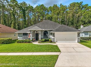 12462 Harbor Winds Dr N, Jacksonville, FL 32225