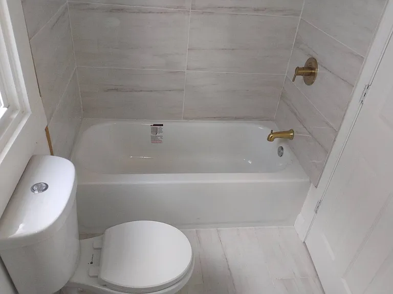 4309 Gifford Ave — Photo 56