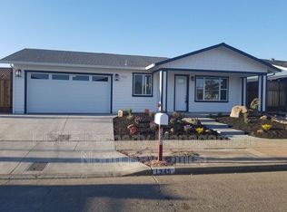 1345 Tuliptree Rd, Santa Rosa, CA 95403