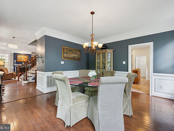 4th image of 304 Thompson Dairy Way