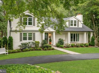 9225 Laurel Oak Dr, Bethesda, MD 20817