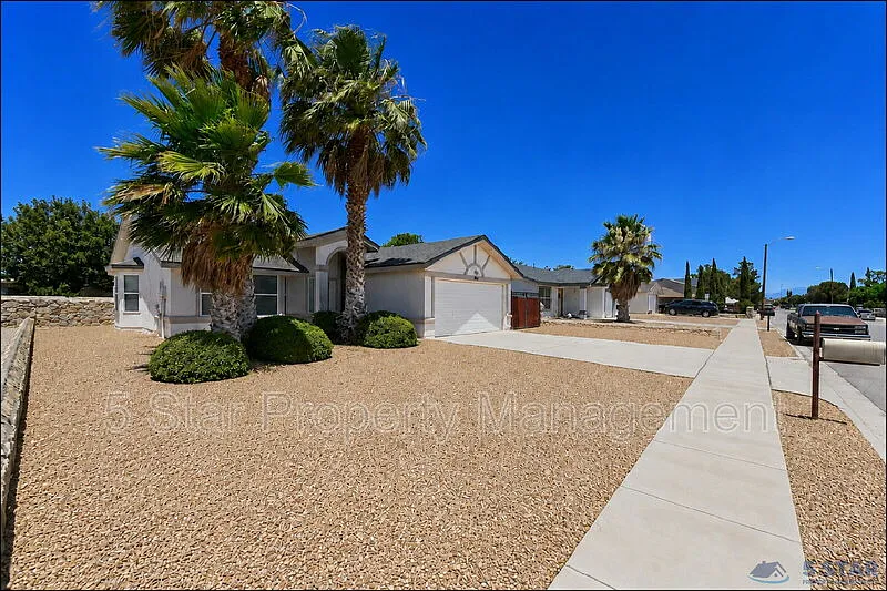 804 Margarita St