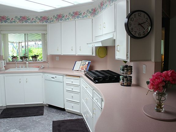 5th image of 1050 Borregas Ave Spc 171