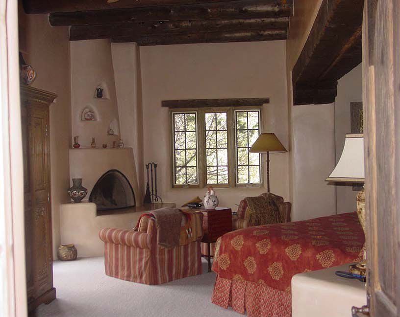 2nd image of 704 Camino Ocaso Del Sol