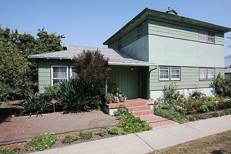 1st image of 3496 Maplewood Ave