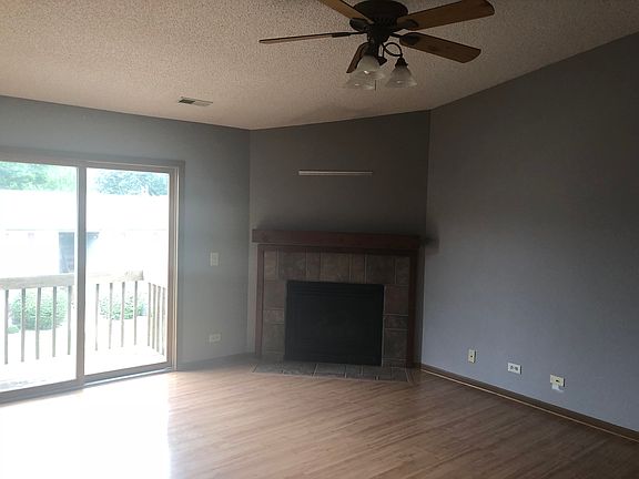 4th image of 340 Woodridge Cir Unit C