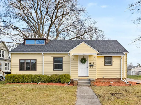 627 9th St, Ames, IA 50010