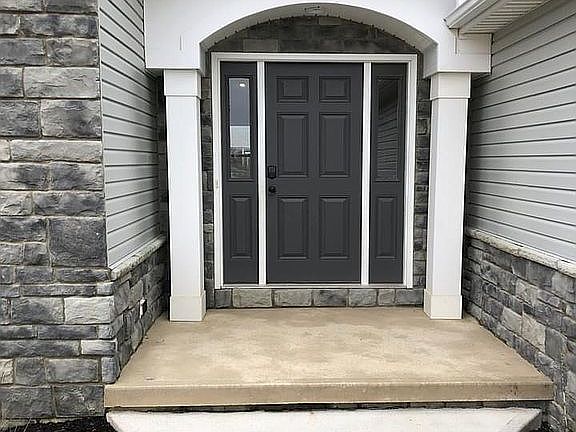 2nd image of 106 Scarlet Dr