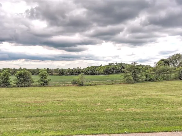11014 Tanglewood Trails Dr, Yorkville, IL 60560