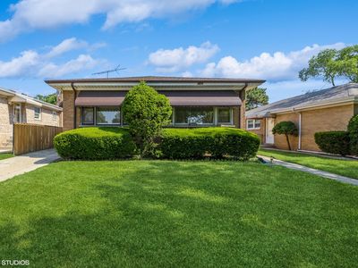 5040 Main St, Skokie, IL, 60077