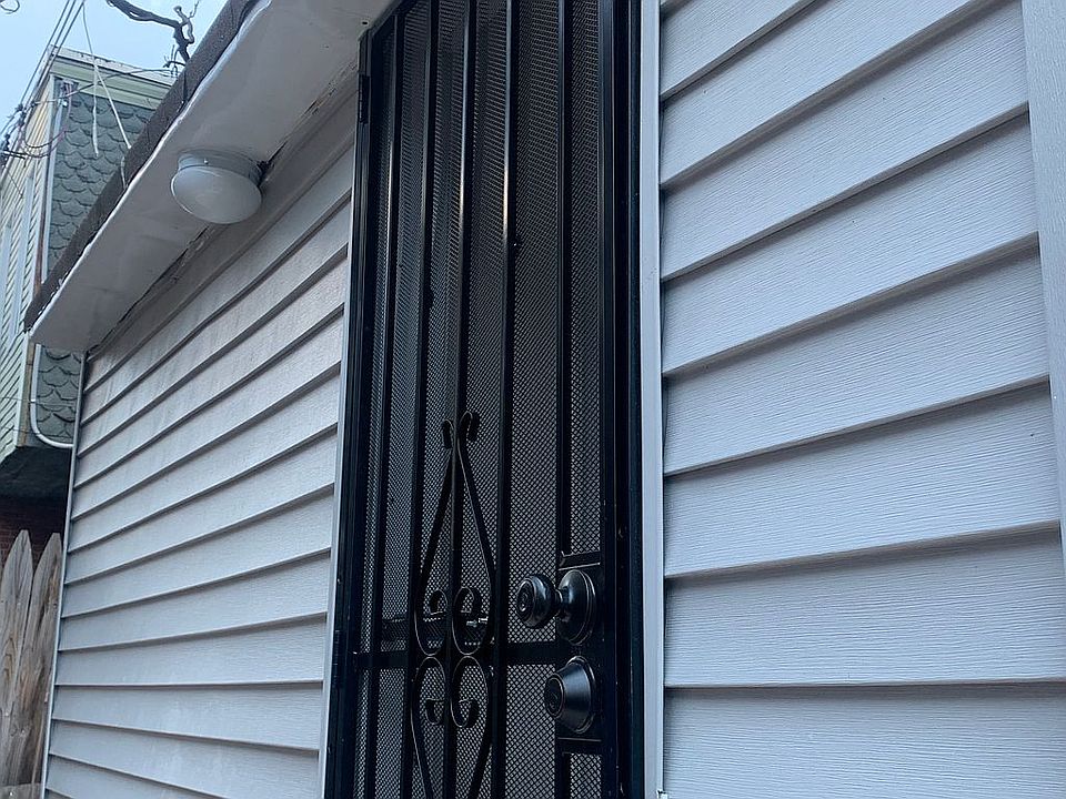 1st image of 3824 N Darien St