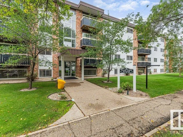 10320 113th St NW #404, Edmonton, AB T5K 1P6