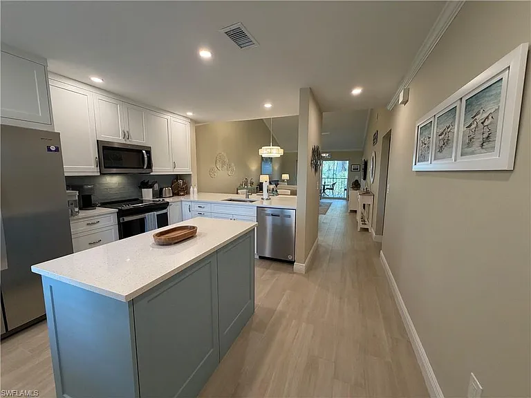 3002 Sandpiper Bay Cir #A306 — Photo 8