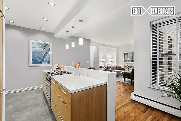 Sold by Citi Habitats | media 7