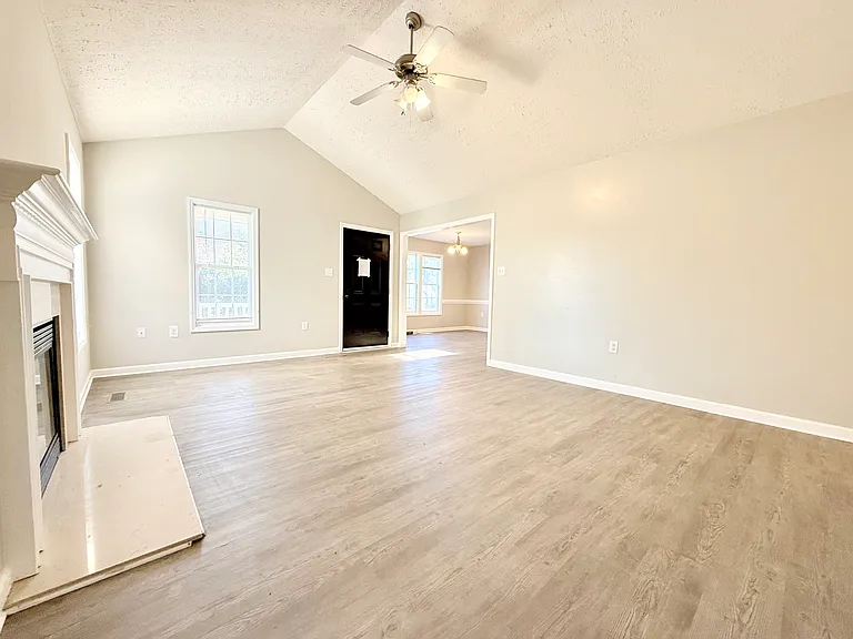 52 Linsey Ct — Photo 22