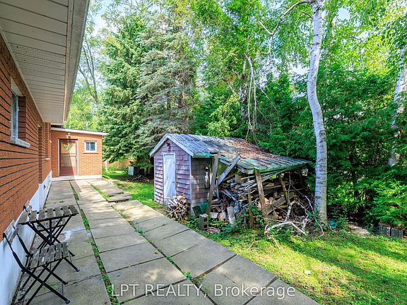 3rd image of 61 Edith St
