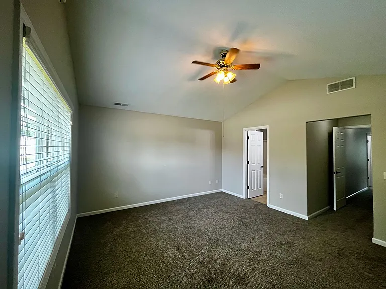 4367 Timber Creek Pkwy — Photo 16