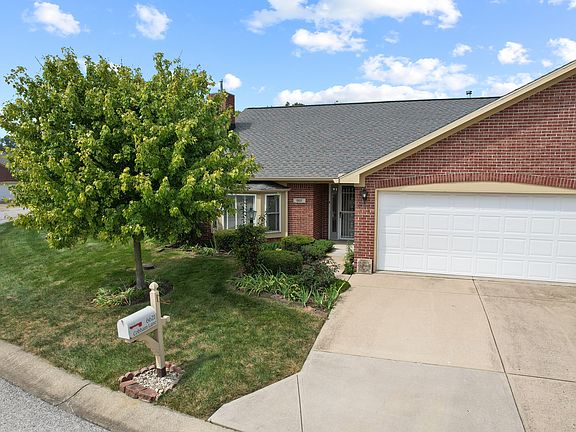 2nd image of 6621 Cobham Ln