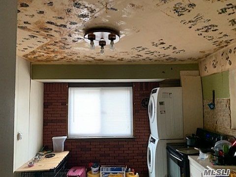 4th image of 87 Ryder Ave