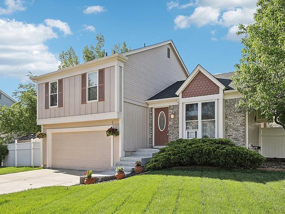 2nd image of 710 Sedge Way
