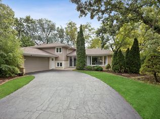 7525 W Manitoba Dr, Palos Heights, IL 60463