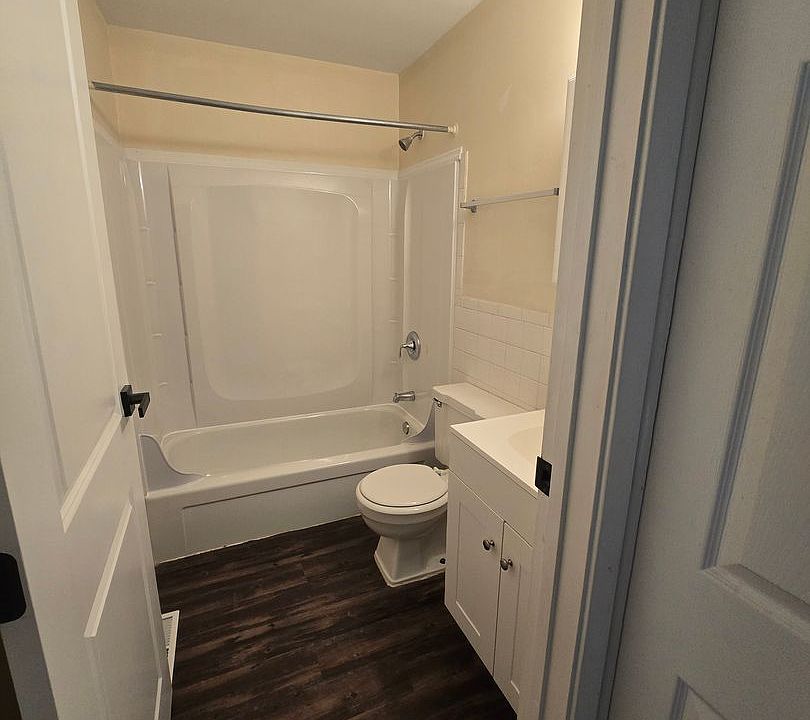 1st image of 3231 N Talbot Ave
