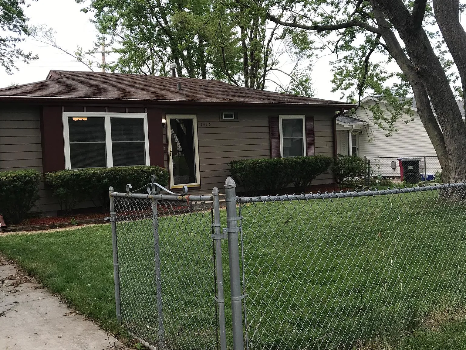 3 bed, 864 sqft, $1,500 — Photo 2