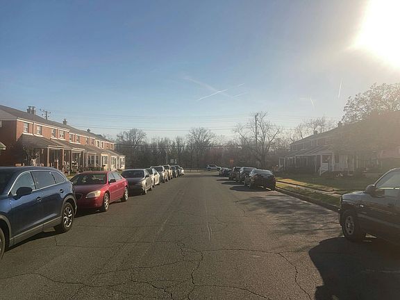 4th image of 2012 Wareham Rd