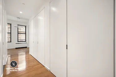 Rented by Coldwell Banker Warburg