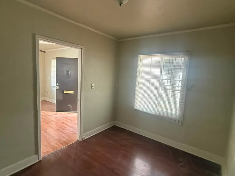 14461 Dickens St #14463-1/2 — Photo 5