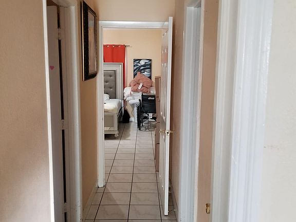 3rd image of 425 NW 25th Ave