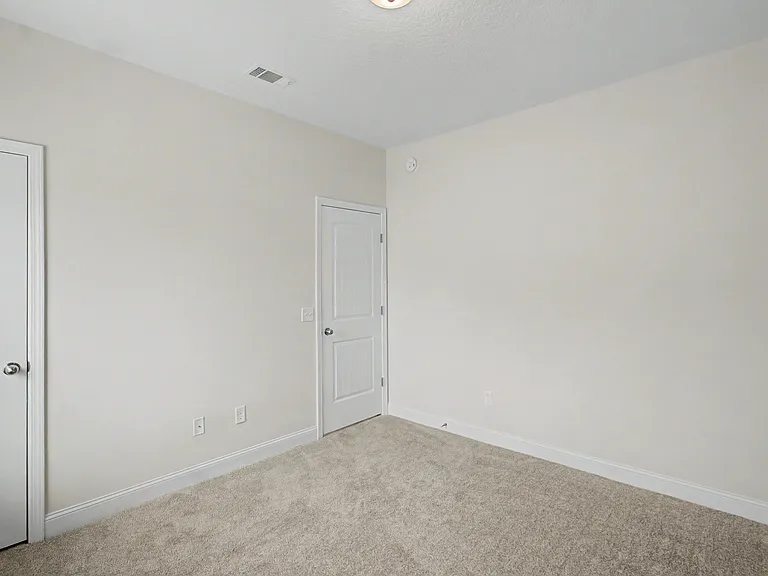 173 McClelland Loop NE — Photo 14