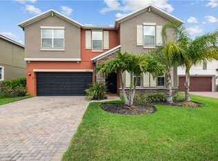 10226 Count Fleet Dr, Ruskin, FL 33573