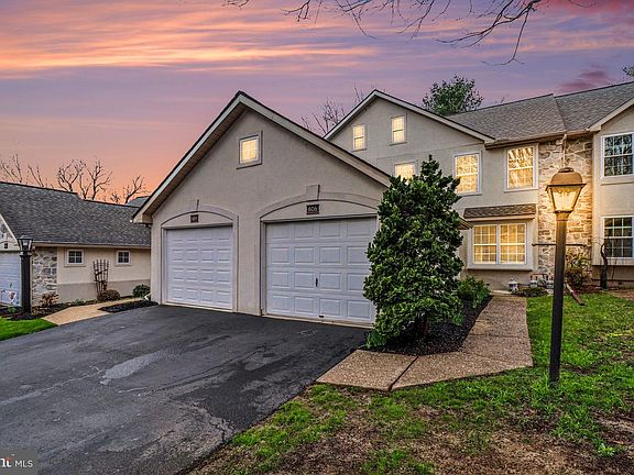 2nd image of 606 Crestgate Pl