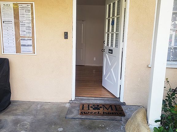 3rd image of 4510 Coldwater Canyon Ave