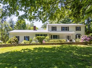 203 Skyline Ln, Stamford, CT 06903