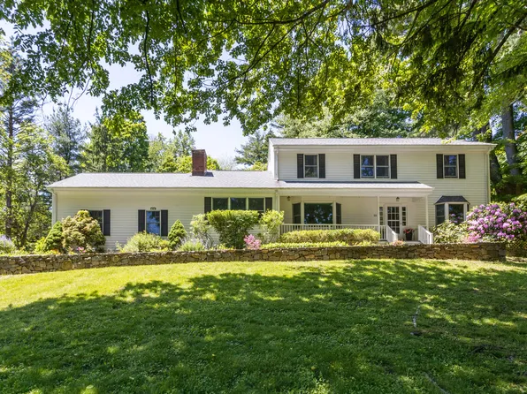 203 Skyline Lane, Stamford, CT 06903