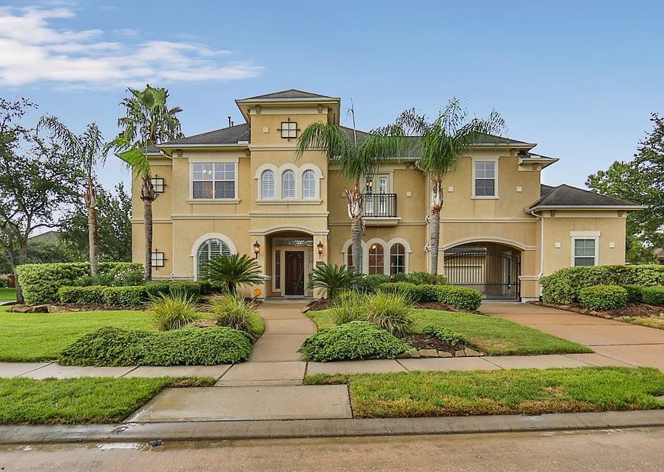 1st image of 12118 Bellario Ln