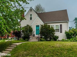 413 N 9th St, Marshalltown, IA 50158