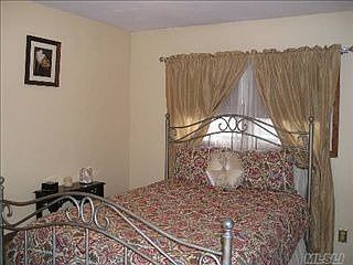 4th image of 1267 Dorset Pl