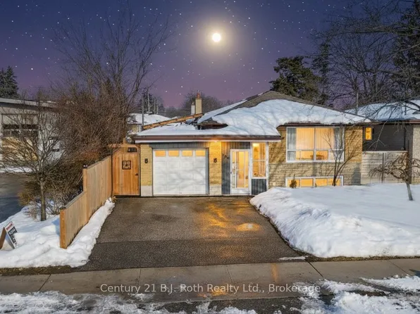 156 The Westway, Toronto, ON M9P 2C1