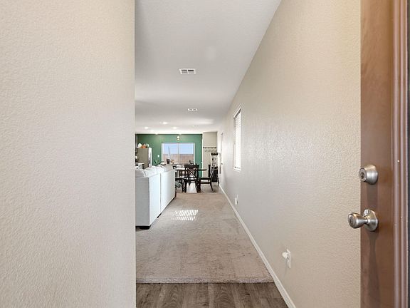 5th image of 3852 Hernandez St SW