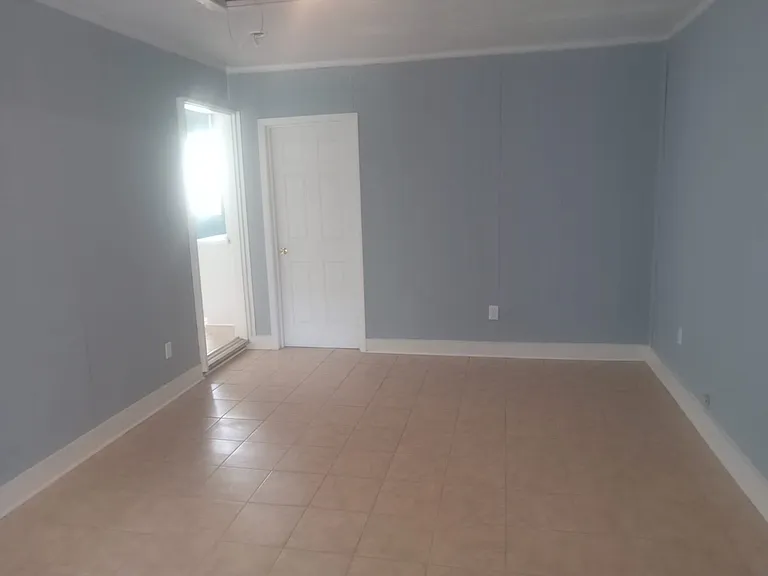 1035 Williams Pl SE #B — Photo 11