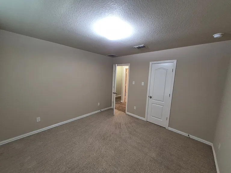 8915 Audubon Park — Photo 25