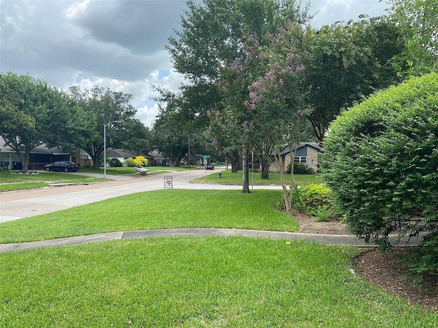 3 bed, 2.0 bath, 2585 sqft, $2,999 — Photo 4