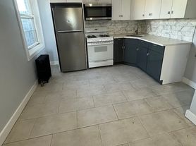 1112 S Wood Ave