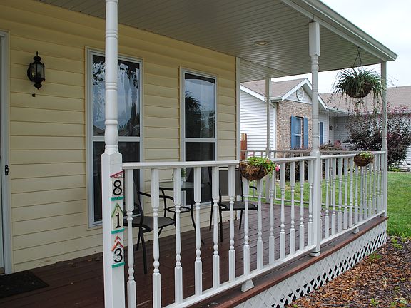 2nd image of 813 Emerald Green Dr