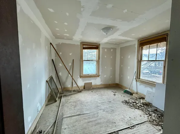 28 Cameron Ave, Mansfield, OH 44902