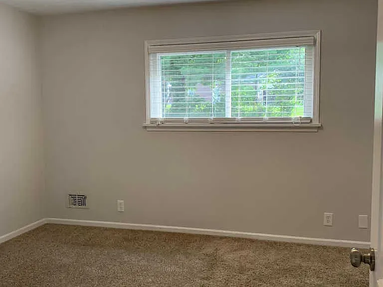 2104 Terriwood Ct — Photo 13